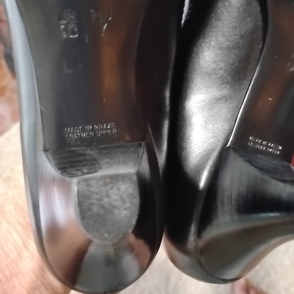 AEROSOLS Kris BLACK LEATHER Slip On PUMP SZ 10 - Picture 4 of 8